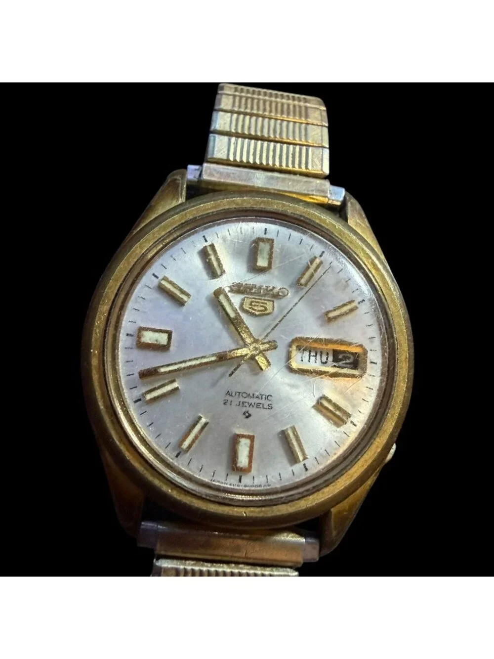 Vintage Seiko 5 Automatic 21 Jewels Mens Watch With Gold-Tone Stretch Band & Day